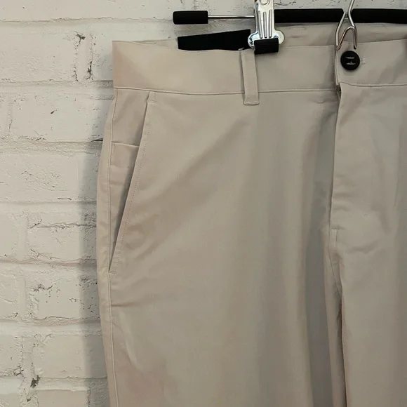 Lululemon Relaxed-Tapered Trouser NWT - Picture 4 of 5